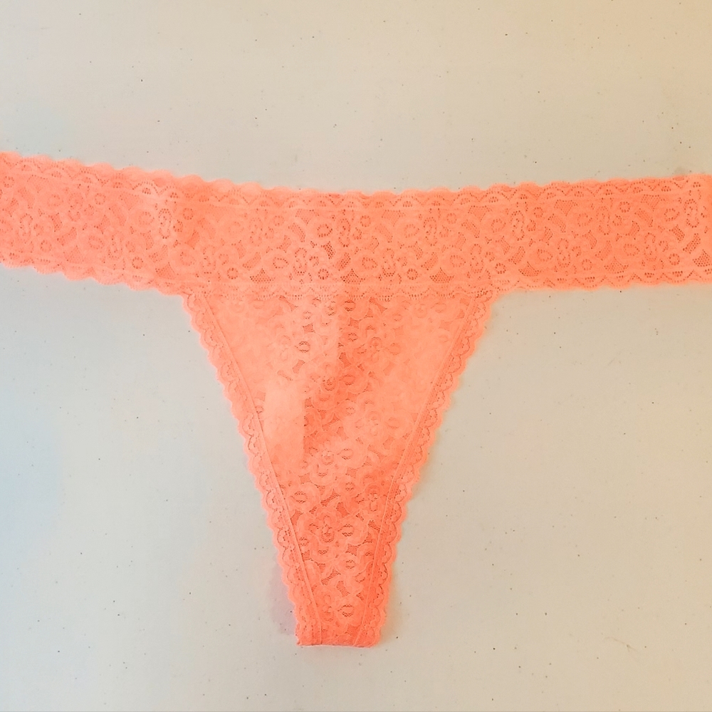 NWT Love by Gap Lace Thong